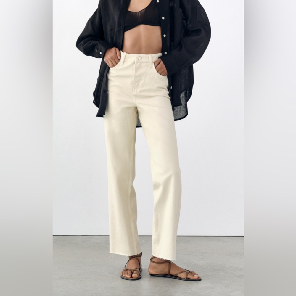 Zara Women’s High Rise Straight Leg Distressed White Jeans